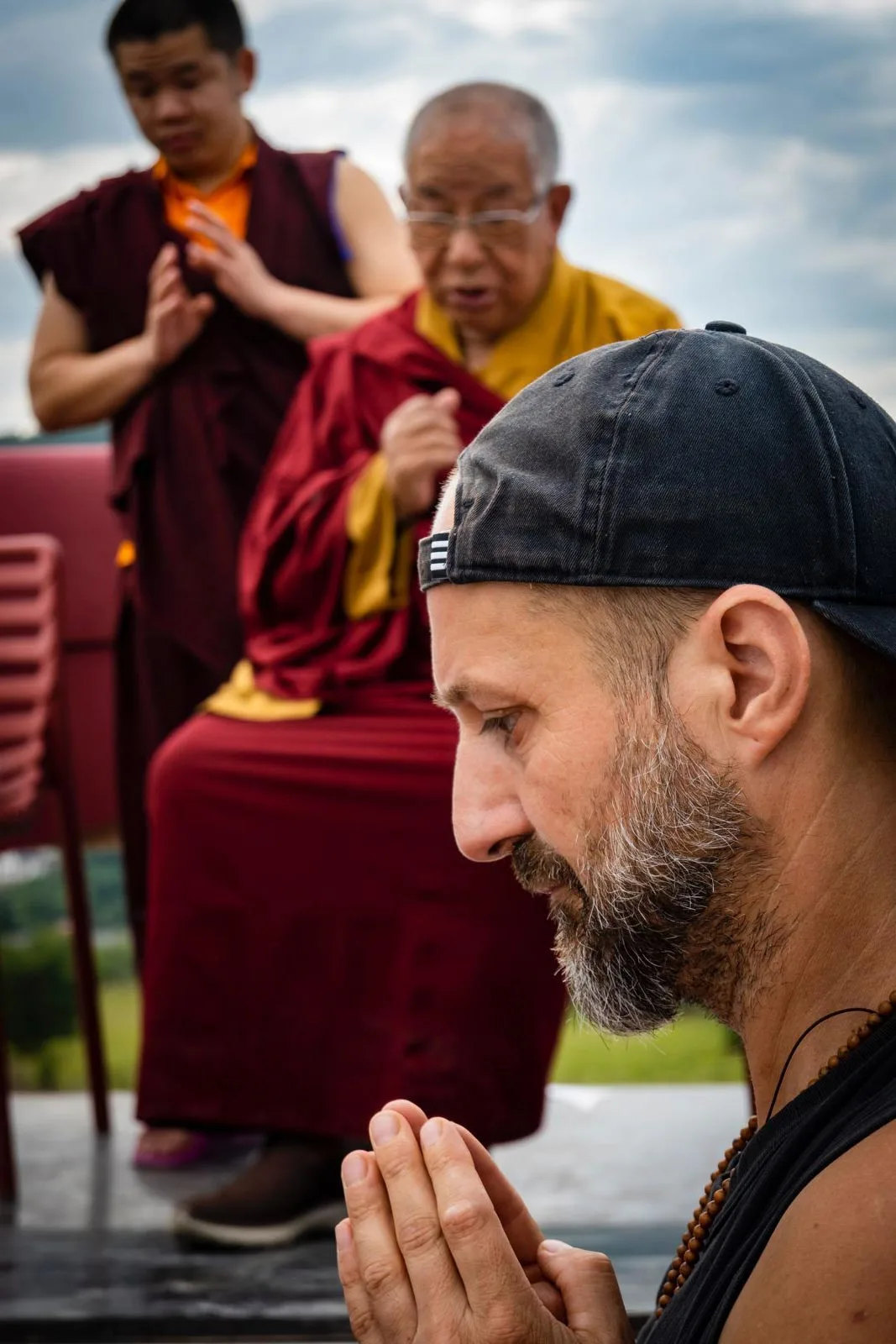 Daily routine for freelancers-meditation benefits1- Leo Grzyb Meditating under the blessing of Sherab Gyaltsen Rinpoche