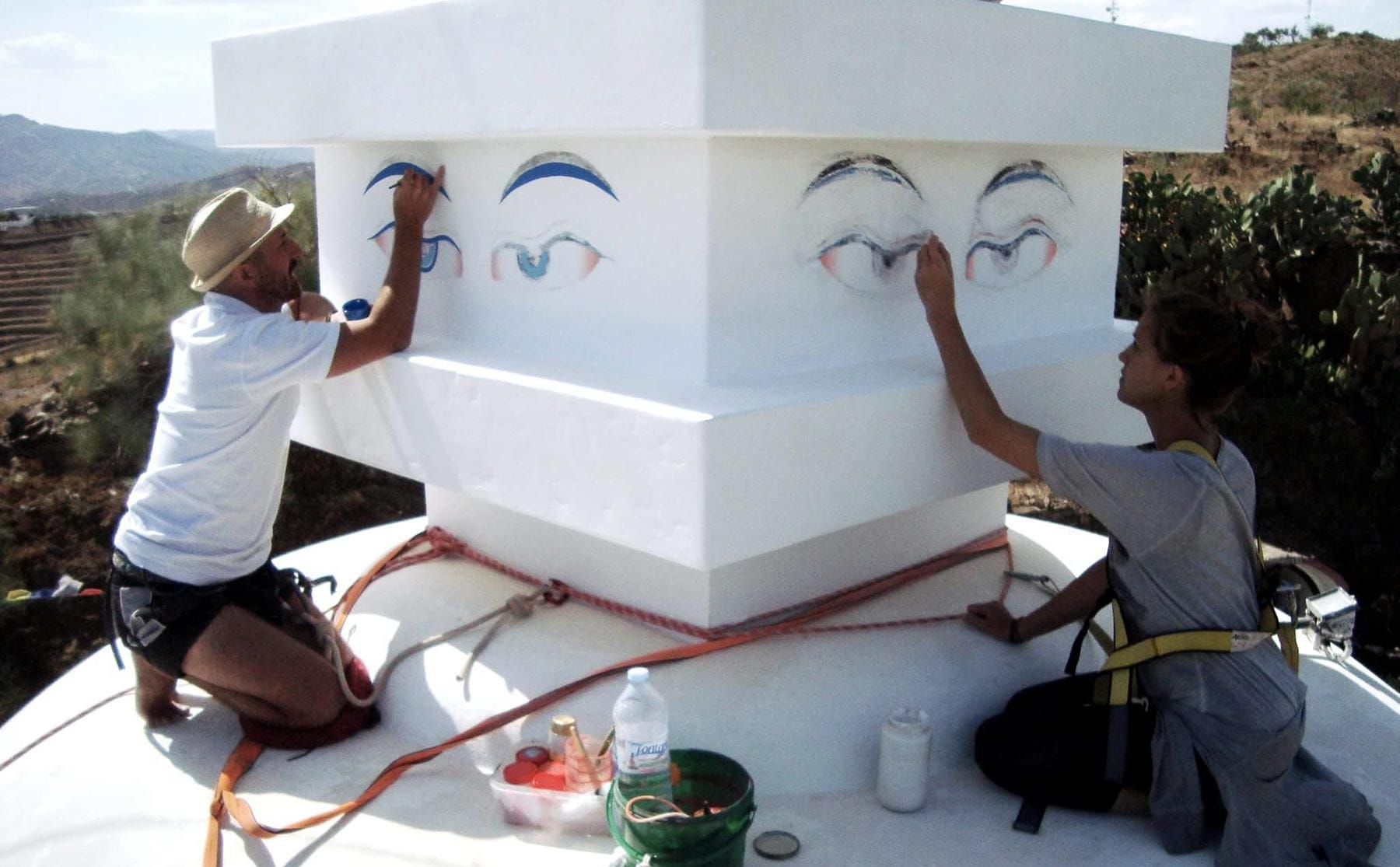 How to stay motivated - When you feel like stopping, remember why you’re doing this - Restoration of the Kalachakra Stupa in southern Spain (Leo Grzyb and his wife Kateřina)